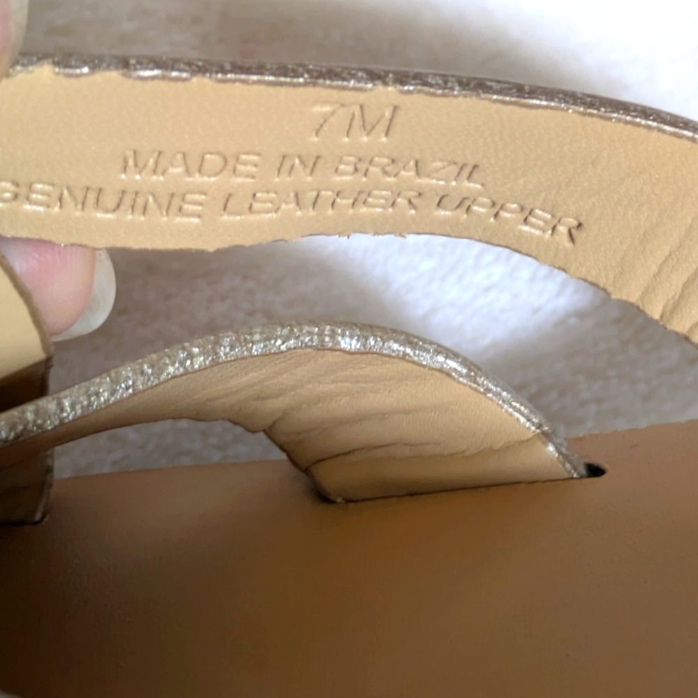 Talbots Gold Metallic Flat Slides, Leather Upper, Summer Casual Comfortable Sz 7 - Picture 8 of 8